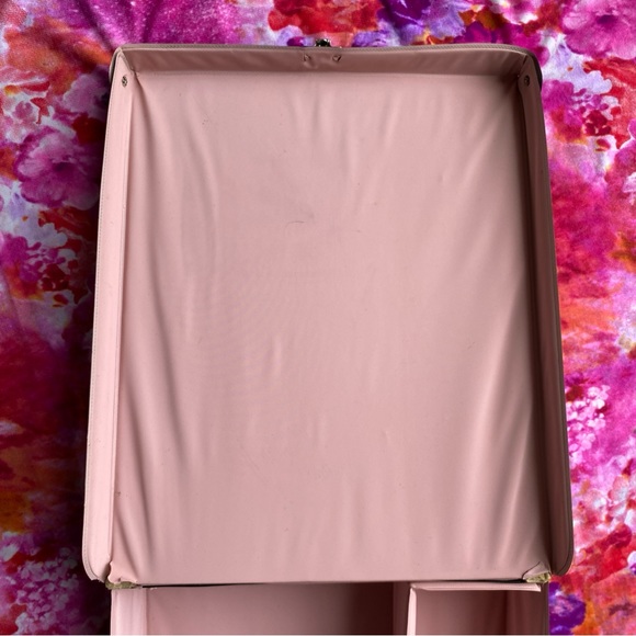 BARBIE CASE © 1965 Mattel
Black vinyl - vintage - RARE for Collectors - Picture 10 of 16